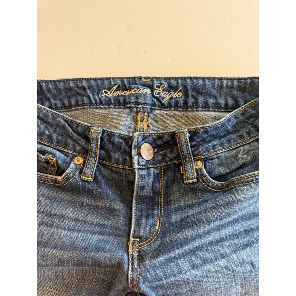 American Eagle Stretch Bermuda Denim Shorts Dark Wash Cutoff Raw Hem Size 4 - Picture 6 of 7